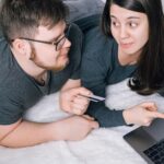 Man gives woman bank card for online shopping