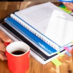 Student uczący się w domu