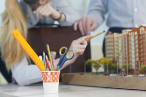 Jaki VAT na wynajem mieszkań (przez firmę osobie fizycznej / ogólnie)?