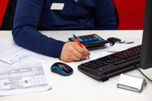 Jaki VAT na ogólne usługi serwisowe?