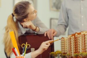 Jaki VAT przy sprzedaży/zakupie mieszkania (przez firmę, od dewelopera)?